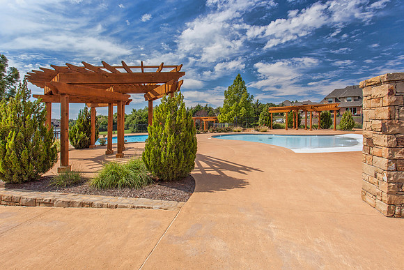 Iron Horse Ranch Pool