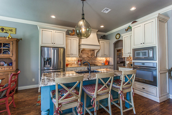 Krista Lusey - 525 Realty - 405-409-4000 - krista@lusey.com